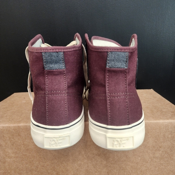 Mens Size 8/Womens Size 9.5 P.F. FLYERS Maroon High-Top Sneakers - Picture 9 of 12